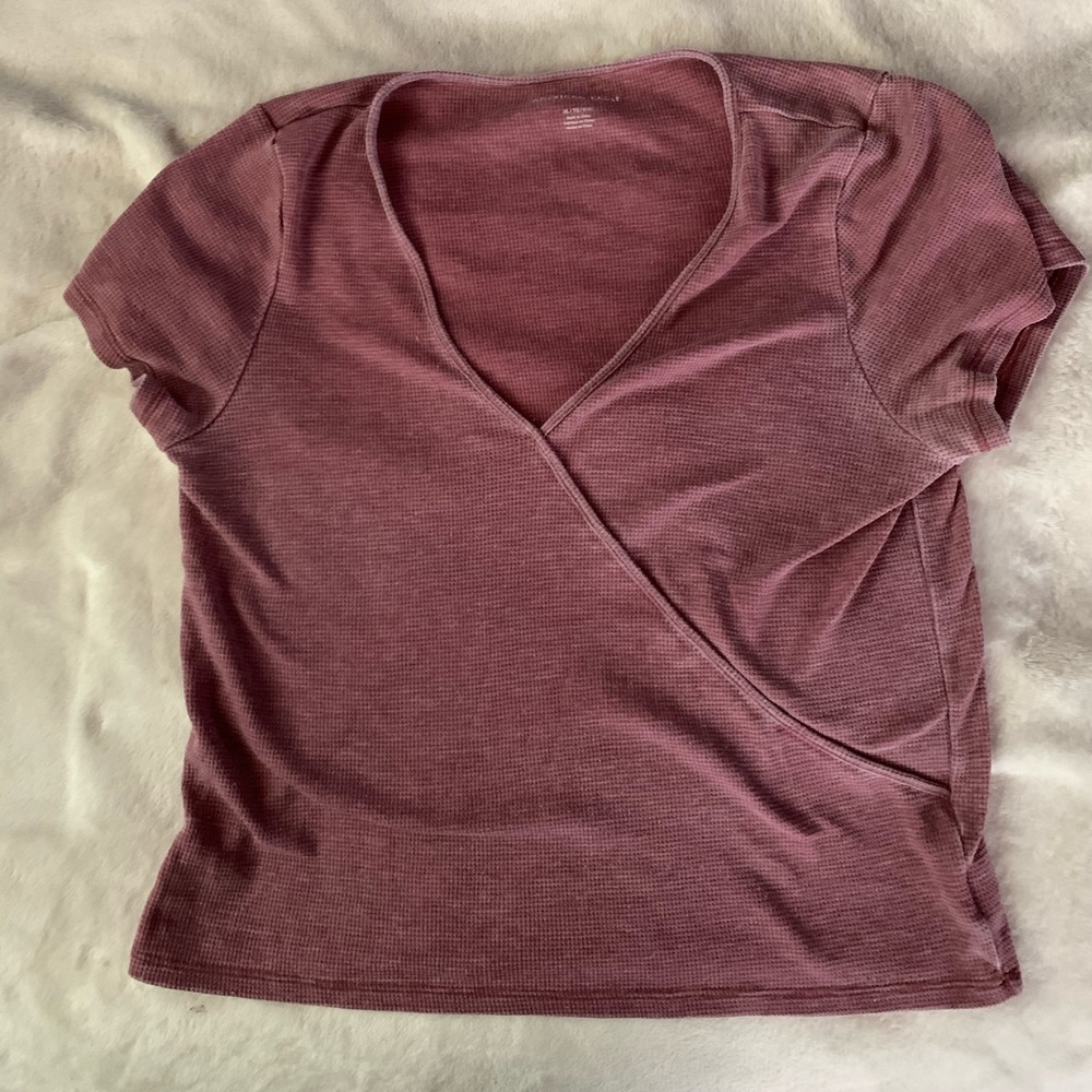 American Eagle shirt